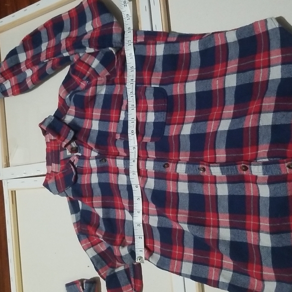 Red & blue checker pattern flannel - Great fit & look - Picture 8 of 9